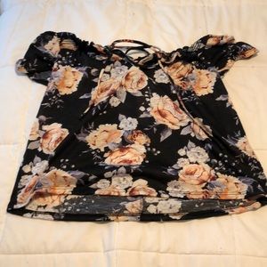 alya off the shoulder floral top